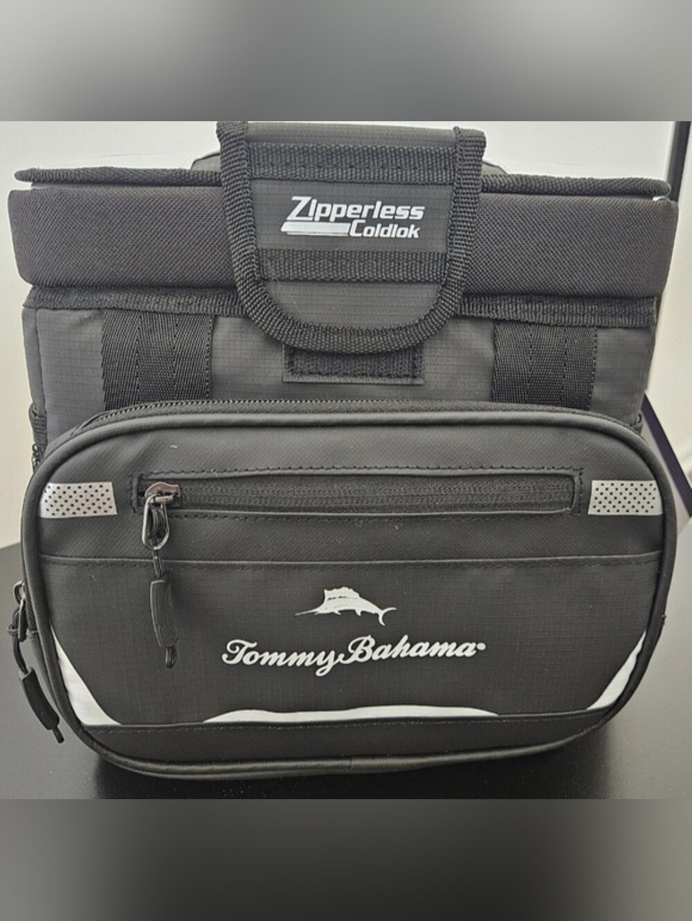 NWT Tommy Bahama Zipperless Lunch Cooler Shoulder Bag 9 Cans Deep Freeze